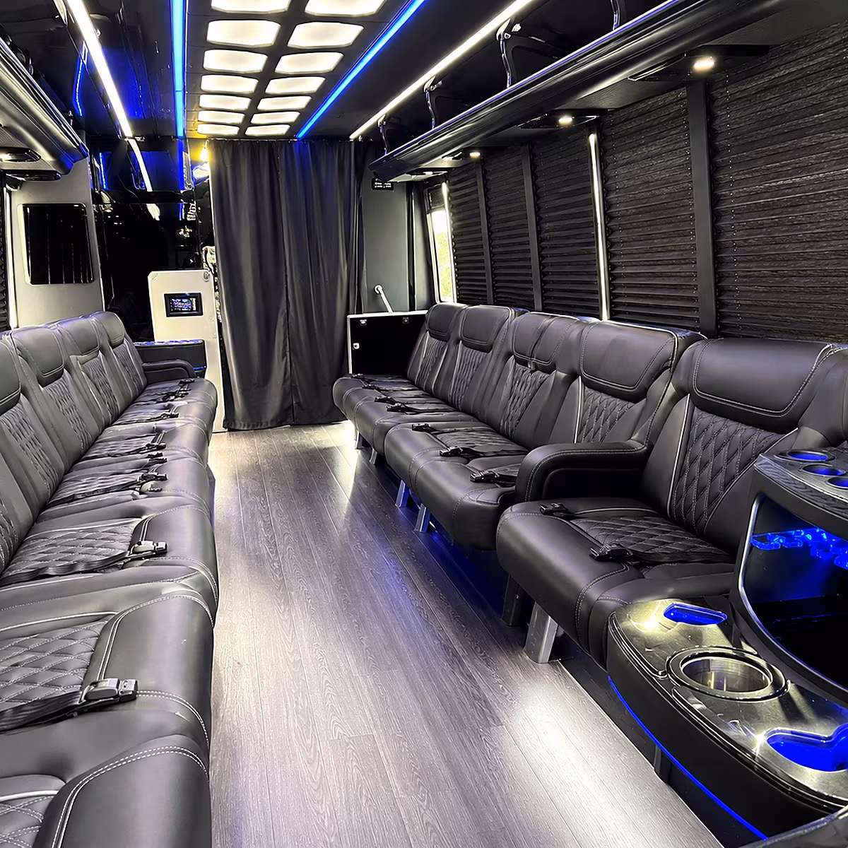 Peoria Winery Tour & Pub Crawl Transportation